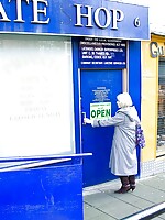 mom sucking black cock