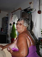 mandingo vs blonde milfs