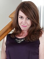 petite milfs having sex